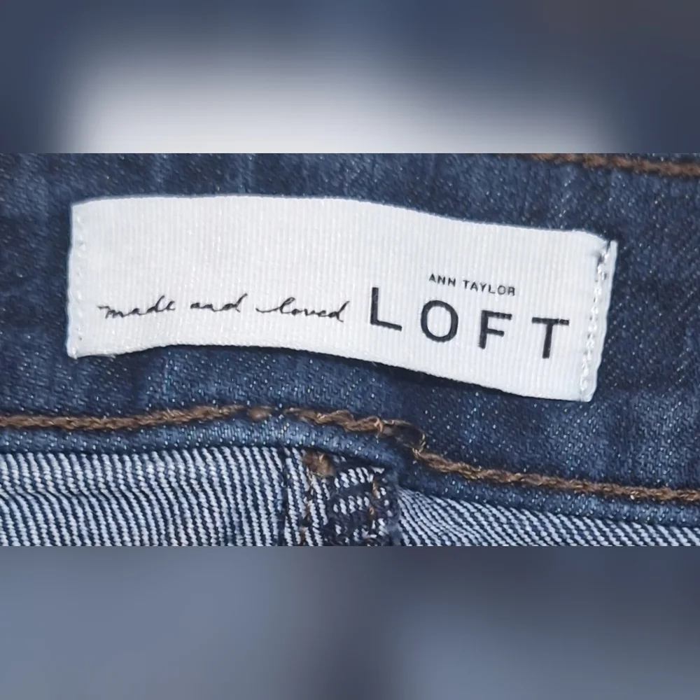#1683 Ann Taylor Loft Blue Curvy Skinny Jeans Dark Indigo Sz. 8